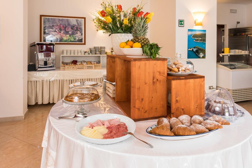 Albergo Villa A Mare Peschici Bagian luar foto